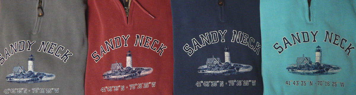 Mini Zip Pigment-Dyed Hooded Sweatshirt<br>SANDY NECK<br>by Austin's
